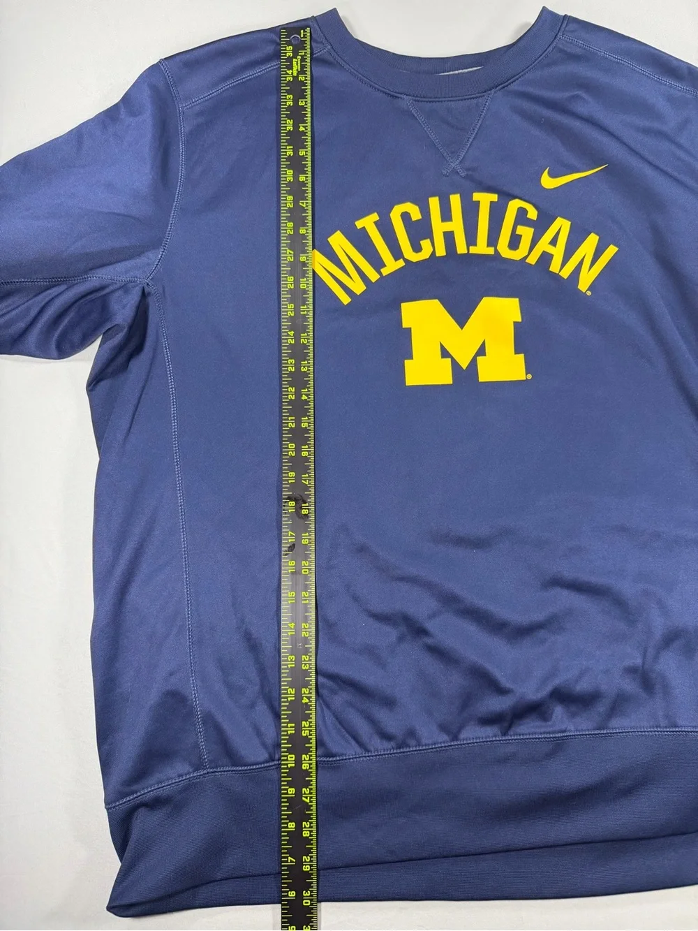 Nike Michigan Wolverines Therma-FIT Crewneck Sweatshirt Men’s XL Blue NCAA